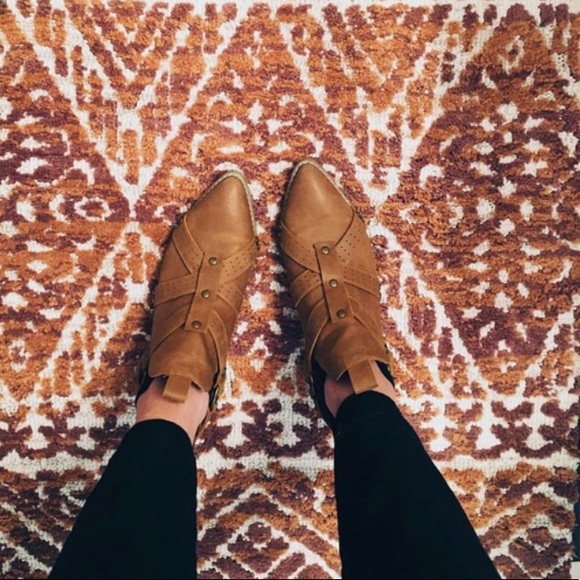 Coconuts by Matisse Shoes - Matisse Knox Booties